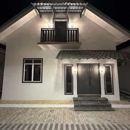 Rosz Homestay Kuala Nerang Exterior foto