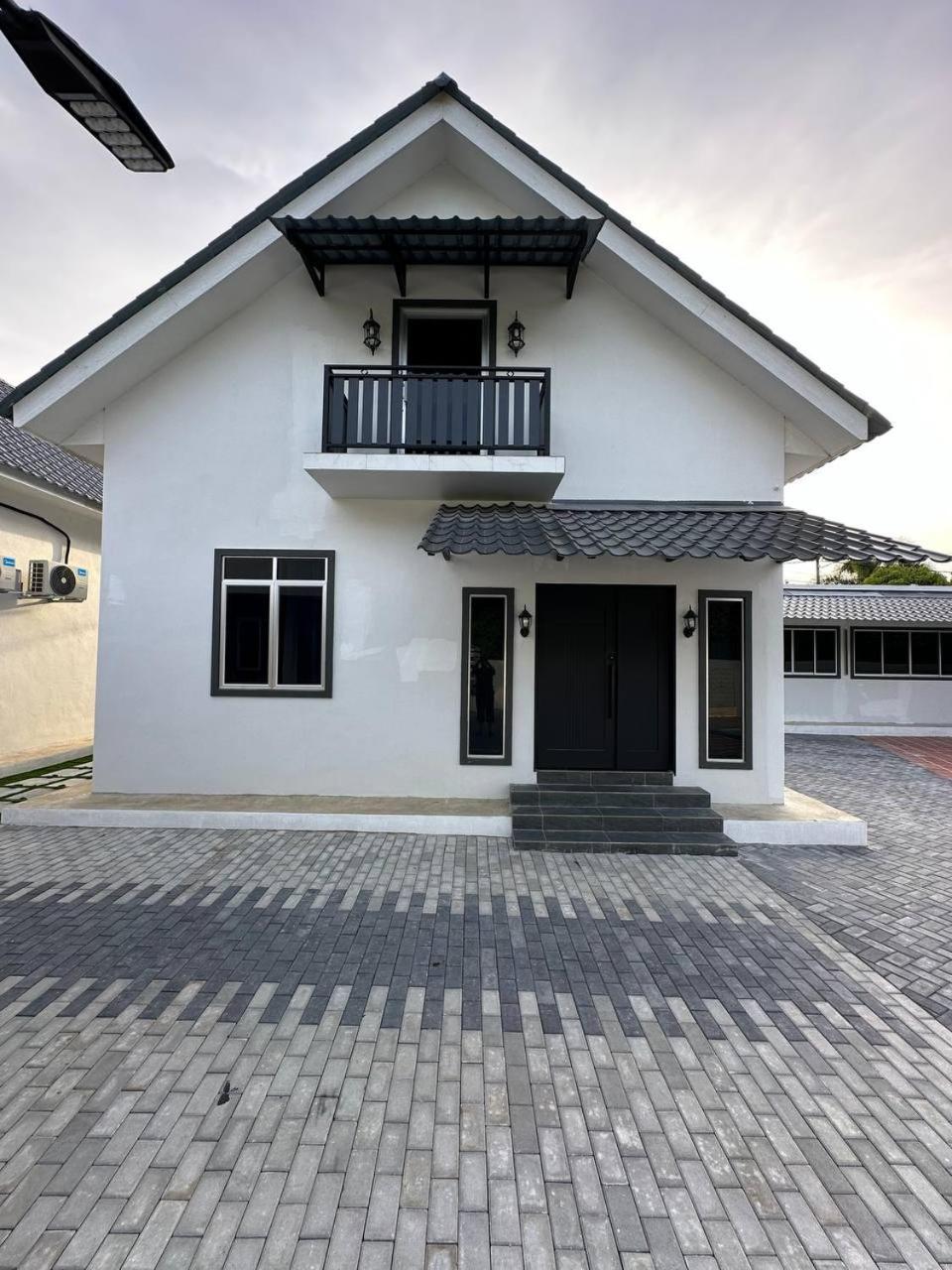 Rosz Homestay Kuala Nerang Exterior foto